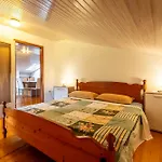 Apartmaji Loretica Apartment *