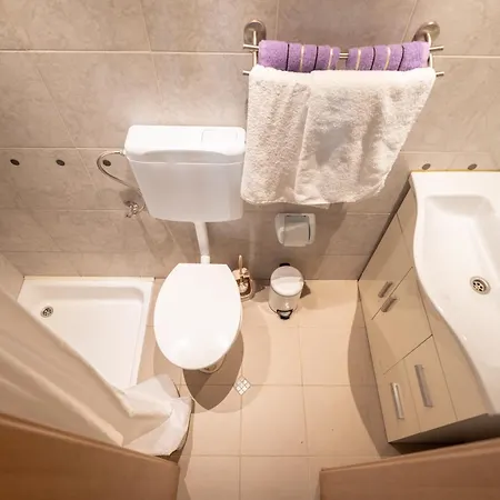 Apartmaji Loretica Мост-на-Соки
